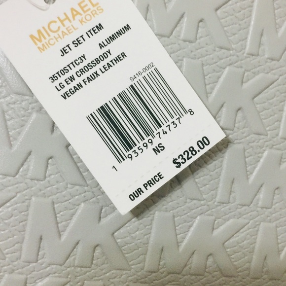 Michael Kors debossed leather Crossbody bag - Picture 9 of 11